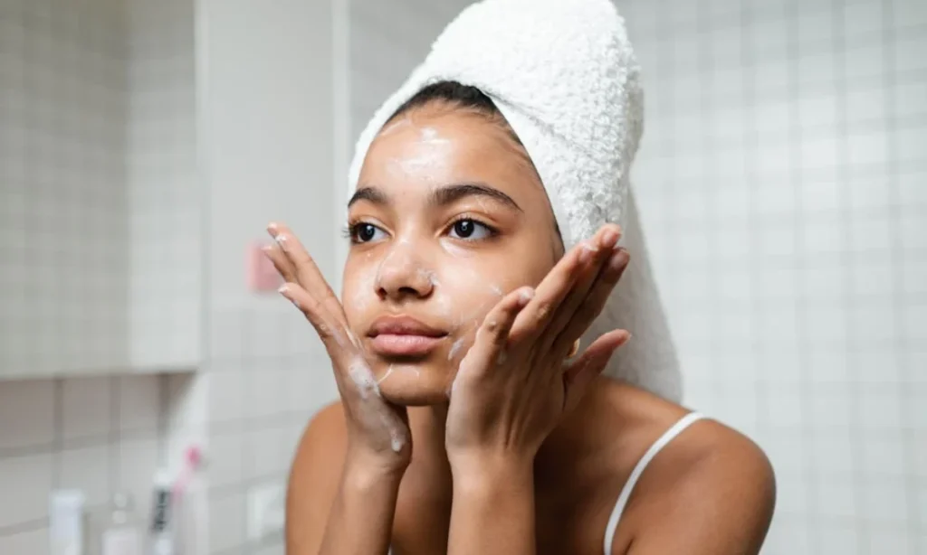 Why do I have oily skin all of sudden? 6 Causes behind it