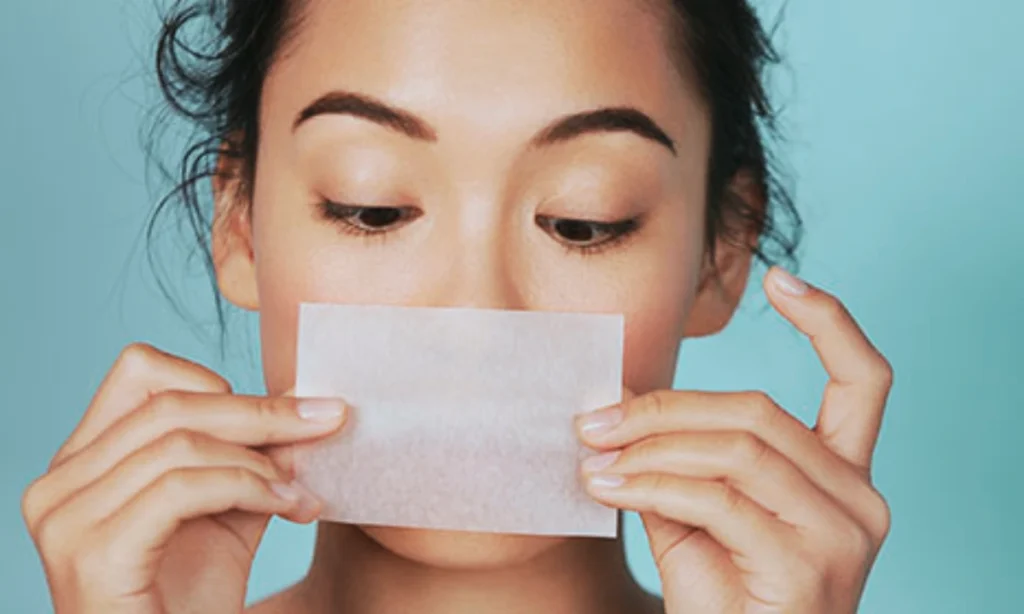 How Do You Get Rid of an Oily Face? 9 Quick Fixes That Work